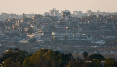 استشهاد 18 فلسطينيًا في غزة