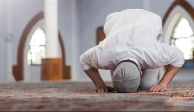 كيفية أداء الصلوات المتأخرة في نهاية اليوم .. توضيحات من أمين الفتوى