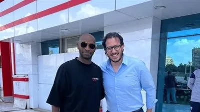 “ثماني سنوات من الوفاء والتفاني”.. شيكابالا يودع الطبيب السابق لنادي الزمالك محمد أسامة