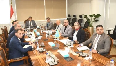 وزير الإسكان يراقب تقدم الأعمال في المشاريع التنموية بمدينة السويس الجديدة