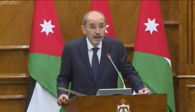 الأردن وفلسطين يشددان على أهمية إنهاء الهجمات على غزة وضمان وصول المساعدات الإنسانية.