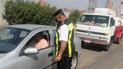 الداخلية تواصل جهودها المكثفة للحد من استخدام الهاتف أثناء القيادة