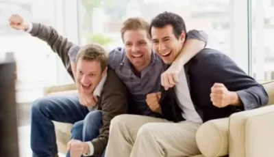 هل الضحك والمزاح بكثرة محظور دينيًا؟.. هيئة الإفتاء توضح