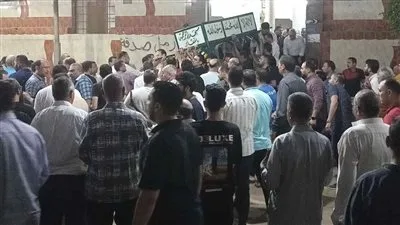 جنازة كبيرة للمهندس محمد طلعت، ضحية حريق سنترال رمسيس في ميت غمر