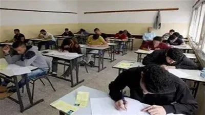 انطلاق الامتحان النهائي للطلاب في سباق امتحانات الثانوية العامة 2025
