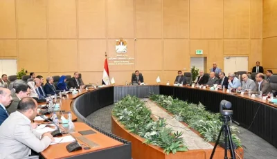 وزير الإسكان يجتمع بشكل دوري لمراجعة مشروعات الإسكان في عدة مدن ومحافظات