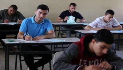 تداول امتحاني الكيمياء والجغرافيا للثانوية العامة.. و”التعليم” تحقق