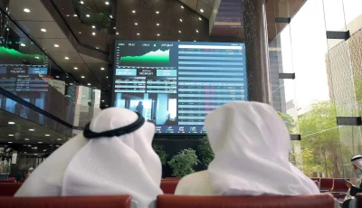 تباين أداء أسواق الخليج في نهاية الجلسة وسط غموض الرسوم الجمركية وانتظار قرارات الفائدة