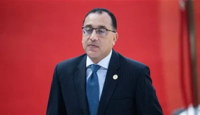 رئيس الوزراء يجري جولة في سنترال رمسيس ويستعرض تقريرًا حول استئناف الخدمات المختلفة