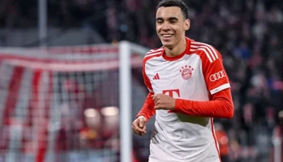 غياب لاعب بايرن ميونيخ جمال موسيالا عن الملاعب لفترة طويلة بسبب الإصابة